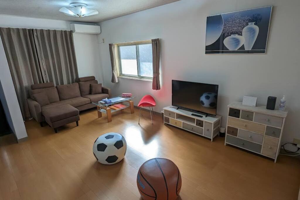 Roomy 4Br Home Sleeps 9／Shinosaka／Large Groups Luaran gambar