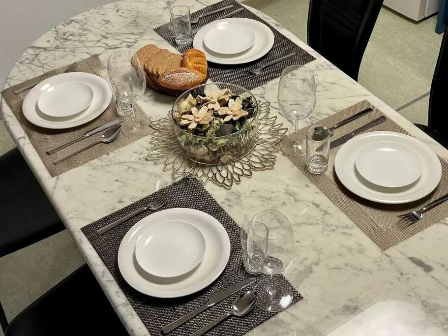 Roomy 4Br Home Sleeps 9／Shinosaka／Large Groups Luaran gambar